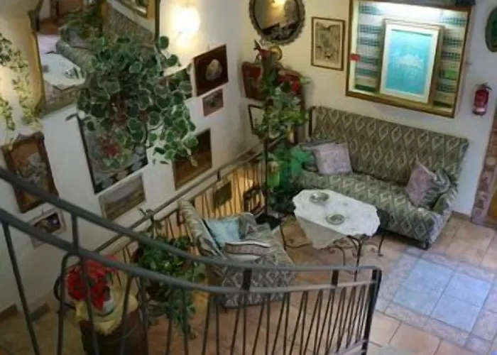 Gaia Πανσιόν Ταορμίνα