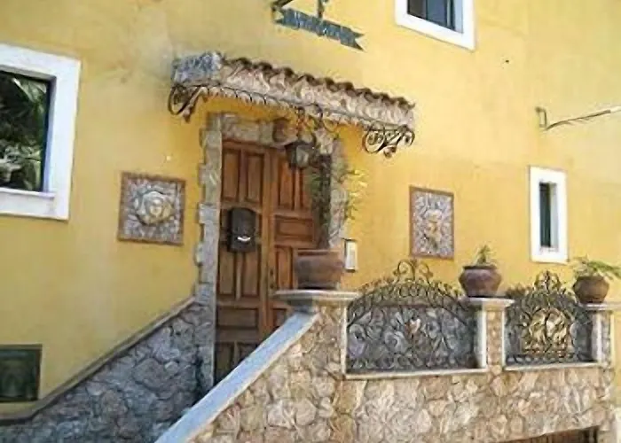 Gaia Πανσιόν 3*